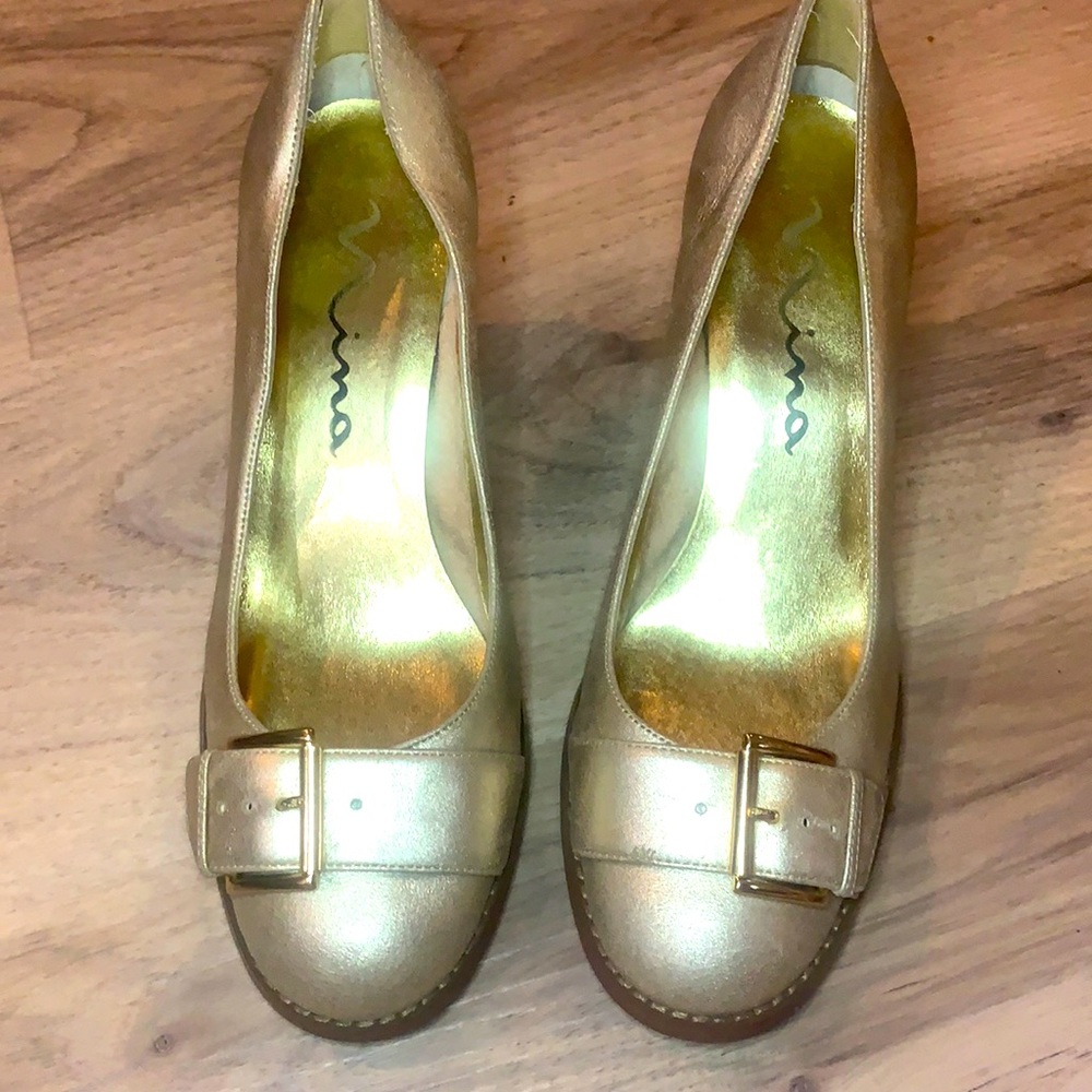 Nina gold leather heels size 8.5 buckle style